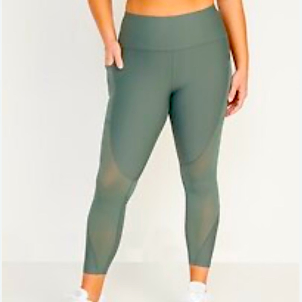 Old Navy Women's Large Green High-Waisted 3/4 Leggings with Pockets